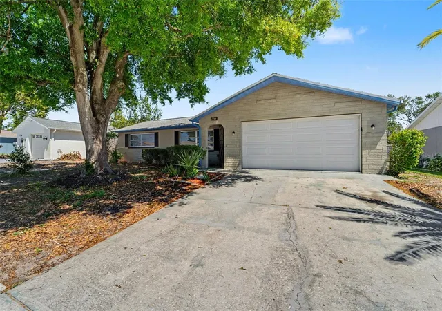 Photo 3 of Single family home for sale at 7744 Waterford St, New Port Richey, FL 34653 | MLS# O6391316 | Listing updated on 2026-10-15