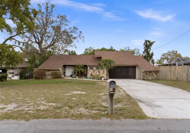 3rd image of 6231 Wayside Ct, Spring Hill, FL 34606 | MLS# W7883954
