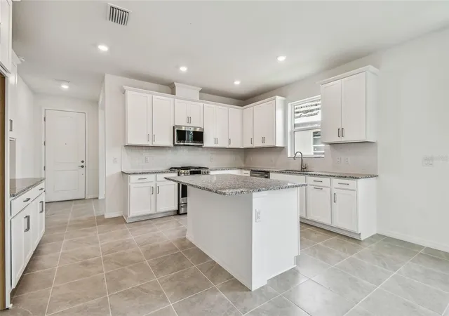 Homes for sale in Lakewood Ranch, FL | 18135 Cherished Loop, Lakewood Ranch, FL 34211 | MLS# R4910893