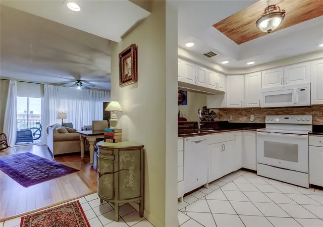 Homes for sale in St. Petersburg, FL | 6205 Shoreline Dr, St. Petersburg, FL 33708