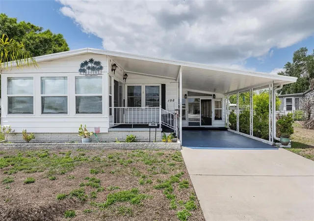 Photo 1 of Manufactured home for sale at 1610 Reynolds Rd #108, Lakeland, FL 33801 | MLS# L4960326 | Listing updated on 2026-05-03