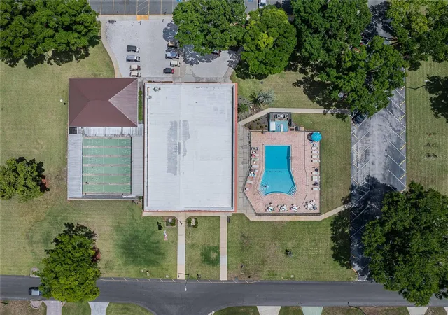 Photo 3 of Manufactured home for sale at 1610 Reynolds Rd #108, Lakeland, FL 33801 | MLS# L4960326 | Listing updated on 2026-05-03