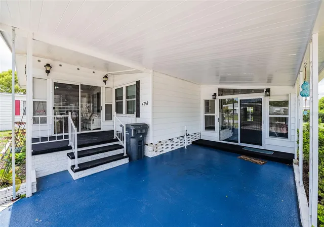 Photo 4 of Manufactured home for sale at 1610 Reynolds Rd #108, Lakeland, FL 33801 | MLS# L4960326 | Listing updated on 2026-05-03