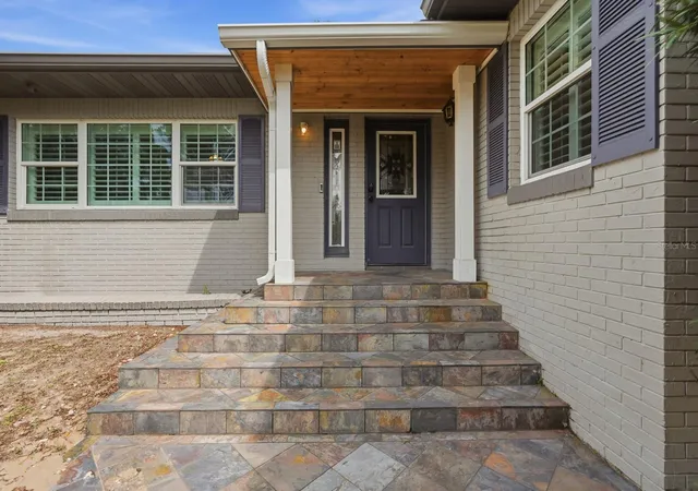 2nd image of 2203 S Peninsula Dr, Daytona Beach, FL 32118 | MLS# FC316979