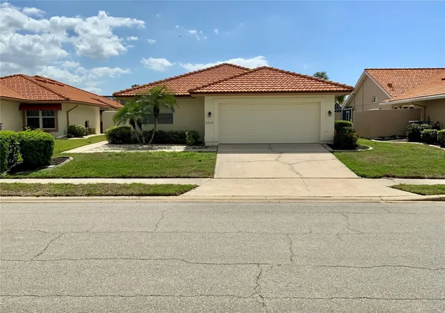 Photo 1 of Single family home for sale at 4310 Murfield Dr E, Bradenton, FL 34203 | MLS# A4686531 | Listing updated on 2026-09-20