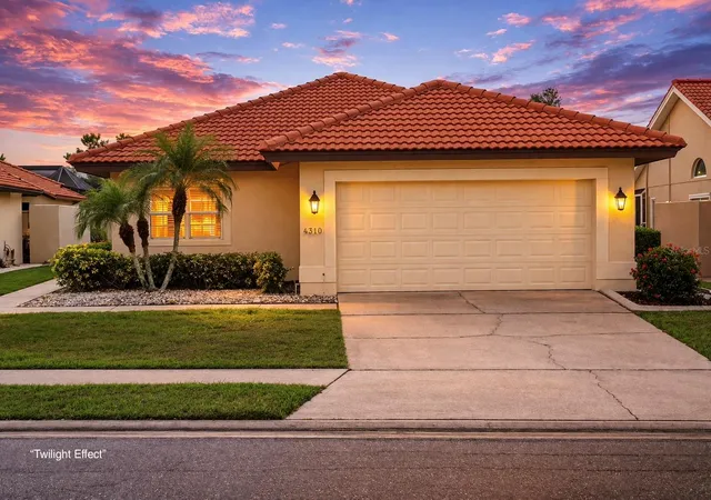 Photo 3 of Single family home for sale at 4310 Murfield Dr E, Bradenton, FL 34203 | MLS# A4686531 | Listing updated on 2026-09-20