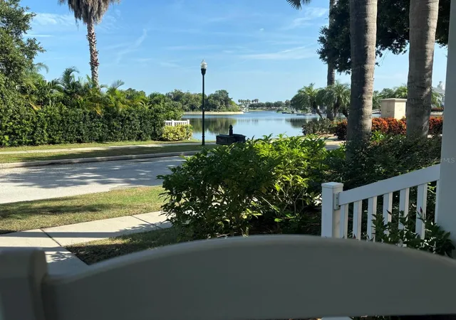 3rd image of 310 Manns Harbor Dr, Apollo Beach, FL 33572 | MLS# TB8487464