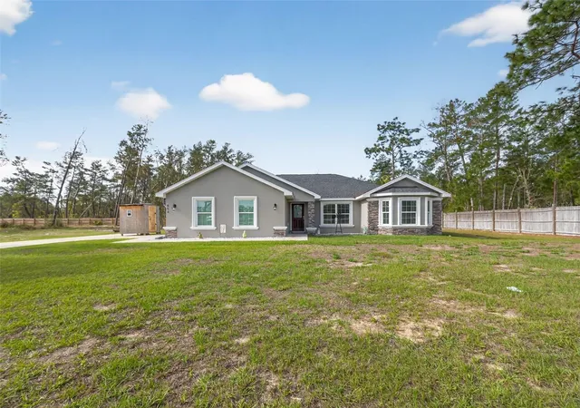 Single family home for sale at 854 Fisher Rd, OCKLAWAHA, FL 32179 | MLS# O6391394