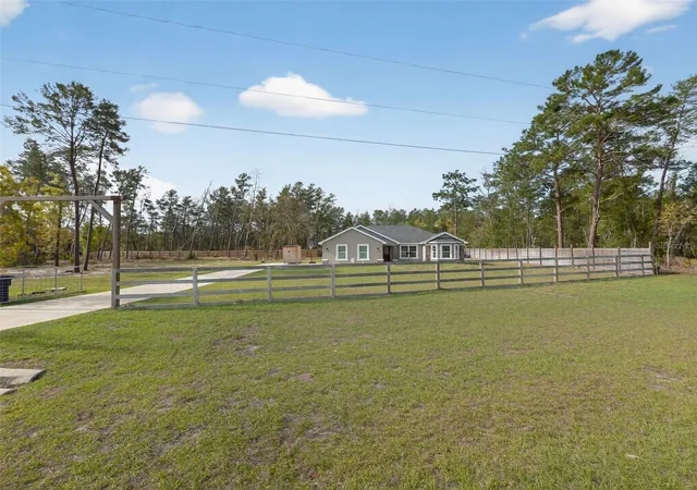 Photo 2 of Single family home for sale at 854 Fisher Rd, Ocklawaha, FL 32179 | MLS# O6391394 | Listing updated on 2026-09-17
