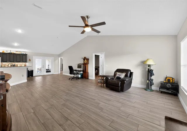 Photo 4 of Single family home for sale at 854 Fisher Rd, Ocklawaha, FL 32179 | MLS# O6391394 | Listing updated on 2026-09-17