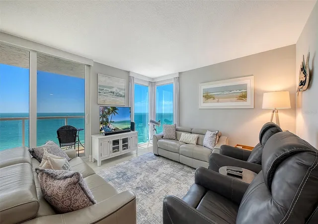 Homes for sale in Longboat Key, FL | 2425 Gulf Of Mexico Dr #14E, Longboat Key, FL 34228 | MLS# A4686539