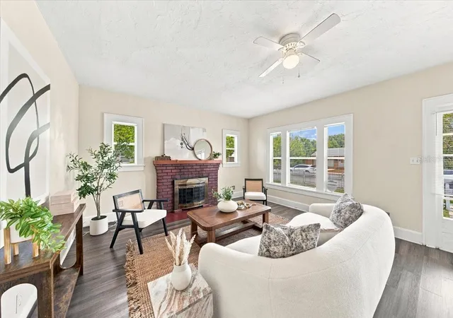 Photo 3 of Single family home for sale at 4026 4th Avenue S, St Petersburg, FL 33711 | MLS# TB8487495 | Listing updated on 2026-09-14