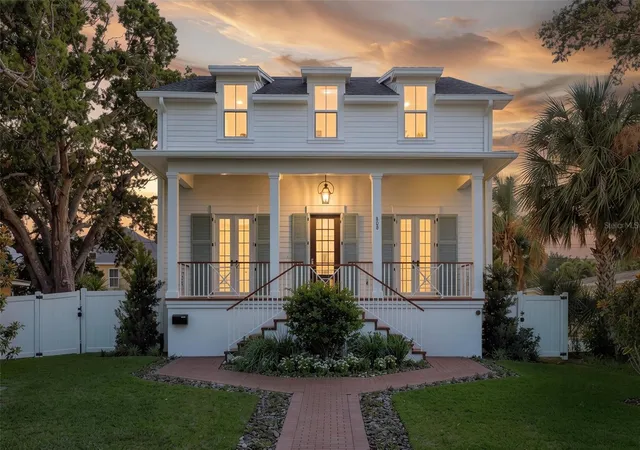 1st image of 808 39th Ave Ne, Saint Petersburg, FL 33703 | MLS# TB8487519