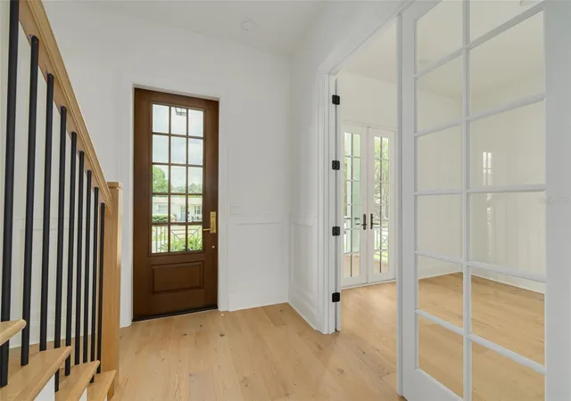 3rd image of 808 39Th Ave Ne, Saint Petersburg, FL 33703 | MLS# TB8487519