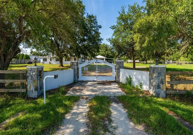 Photo 1 of House for sale at 12650 SE 98th Lane, Dunnellon, FL 34431 | MLS# OM720989 | Listing updated on 2026-09-18
