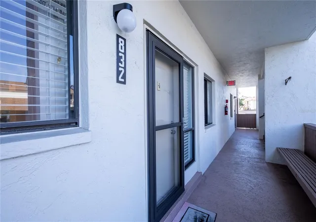 33rd image of 832 Bird Bay Wy #113, Venice, FL 34285 | MLS# N6143459