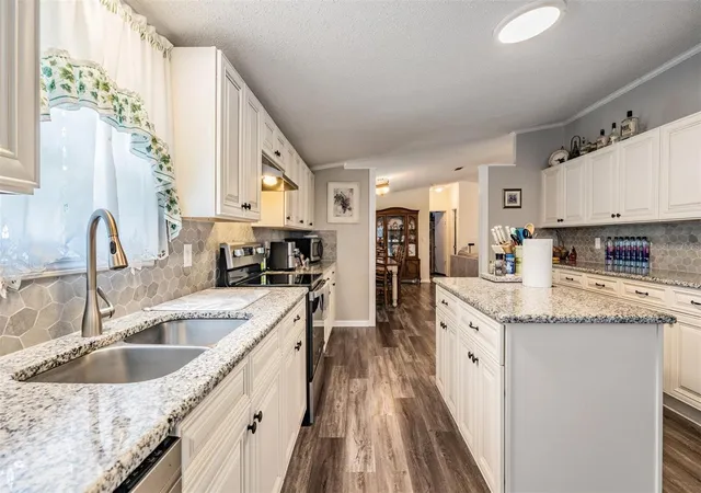 Photo 4 of Sale Pending at 13544 Kent Bradley St, Dade City, FL 33525 | MLS# TB8487534 | Listing updated on 2026-08-15