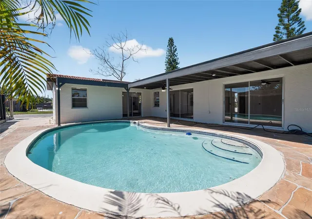 3rd image of 3206 Pinon Dr, Holiday, FL 34691 | MLS# O6391451