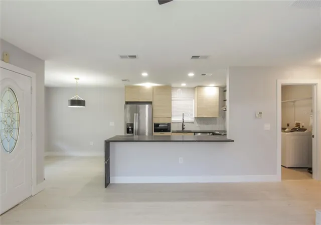 Photo 4 of Single family home for sale at 822 Polk St, Orlando, FL 32805 | MLS# O6391468 | Listing updated on 2026-09-20