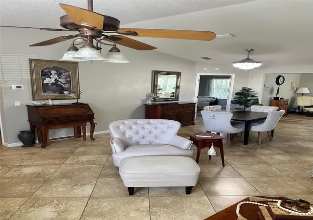 5th image of 17353 Se 76Th Flintlock Ter, The Villages, FL 32162 | MLS# G5109722