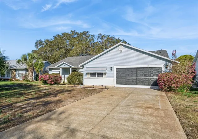 Homes for sale in Leesburg, FL | 828 Dundee Cir, Leesburg, FL 34788 | MLS# G5109725