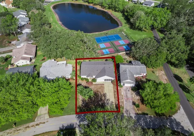 Homes for sale in Leesburg, FL | 828 Dundee Cir, Leesburg, FL 34788 | MLS# G5109725