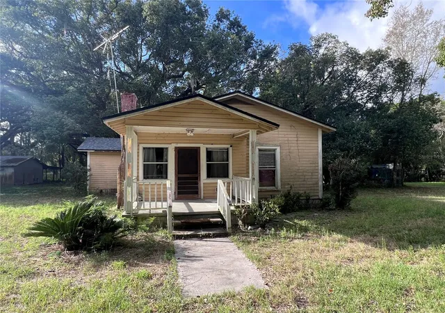 1st image of 177 E 3rd Ave, Pierson, FL 32180 | MLS# V4947952
