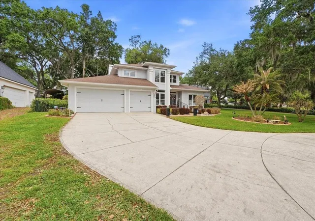 2nd image of 2000 Lake Ariana Blvd, Auburndale, FL 33823 | MLS# P4938164