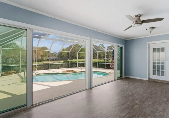 Photo 3 of Single family home for sale at 375 E Liberty St, Hernando, FL 34442 | MLS# W7883969 | Listing updated on 2026-10-06