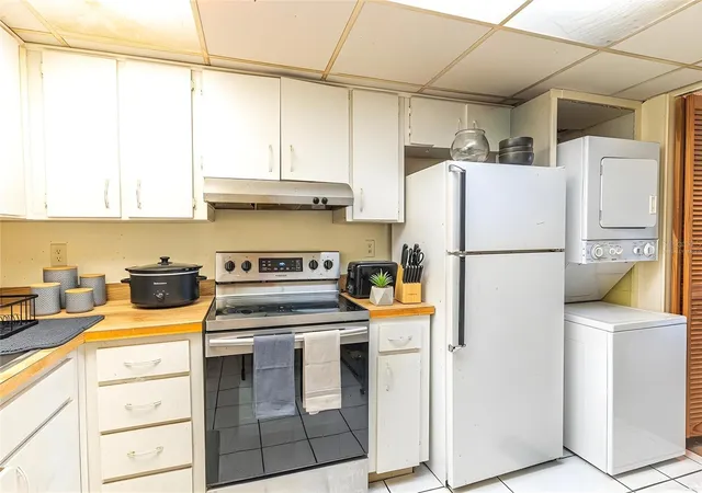 4th image of 709 Russell Ln, BRANDON, FL 33510