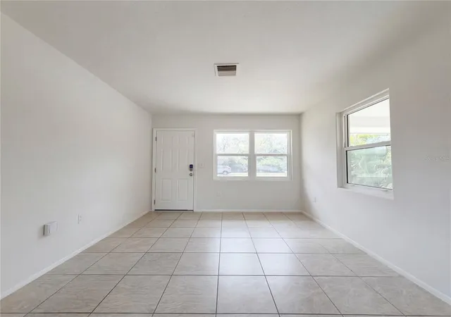 3rd image of 737 Gulf Coast Blvd, Venice, FL 34285 | MLS# O6391518