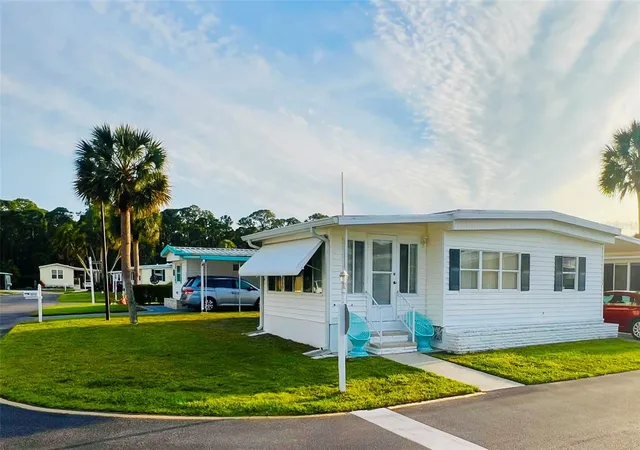 Photo 2 of Manufactured home for sale at 2282 Piazza Dr #117, Sarasota, FL 34238 | MLS# TB8487622 | Listing updated on 2026-08-26