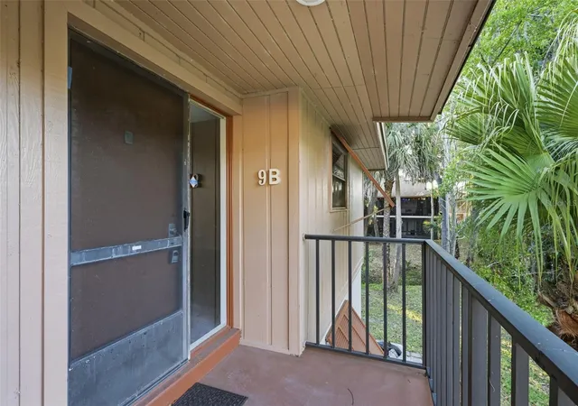 Homes for sale in Deltona, FL | 100 Sweetgum Woods Ct #9B, Deltona, FL 32725 | MLS# V4947959