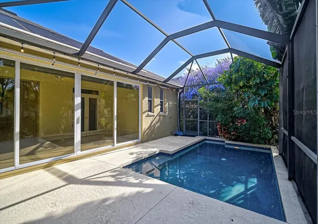 Photo 2 of Single family home for sale at 5453 Ashton Manor Dr, Sarasota, FL 34233 | MLS# A4686593 | Listing updated on 2026-09-25