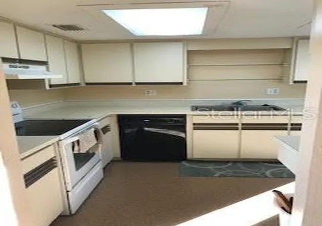 4th image of 431 W Rich Ave, DELAND, FL 32720