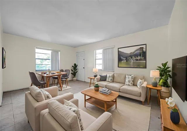 5th image of 926 Lake Palms Dr, Largo, FL 33771 | MLS# TB8487667