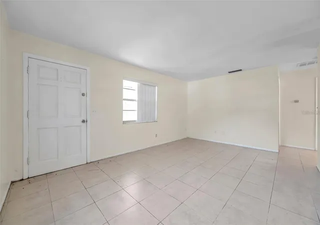 Listing Photo 5 - Condo for sale in building located at 914 Lake Palms Dr, LARGO, FL 33771