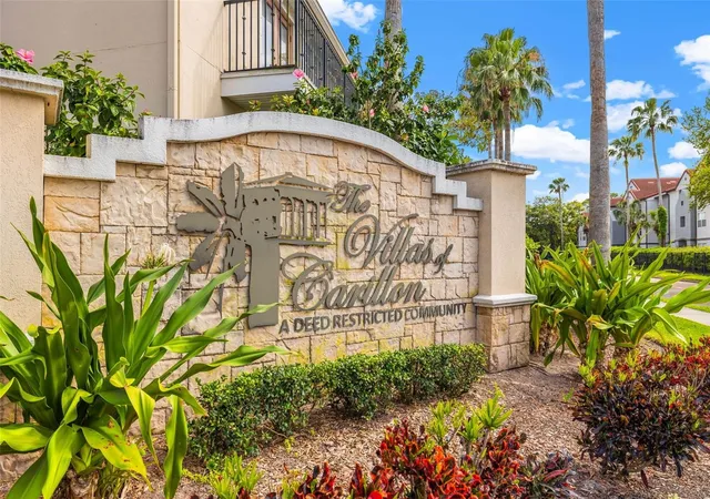 Photo 3 of Townhouse for sale at 184 Valencia Cir, Saint Petersburg, FL 33716 | MLS# TB8487687 | Listing updated on 2026-08-25