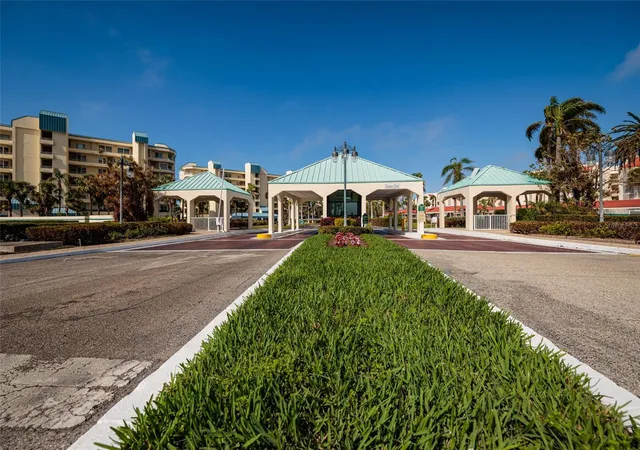 2nd image of 7862 Sailboat Key Blvd S, SOUTH PASADENA, FL 33707