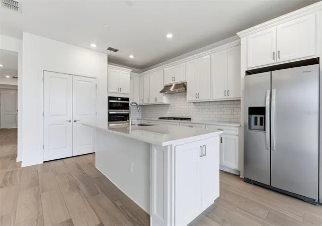 Photo 3 of Single family home for sale at 37821 Clinch Cir, Zephyrhills, FL 33540 | MLS# TB8487726 | Listing updated on 2026-09-19