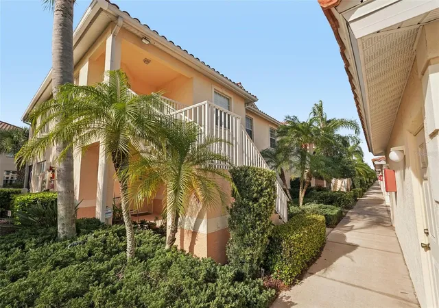 Homes for sale in Venice, FL | 4270 Vicenza Dr, Venice, FL 34293