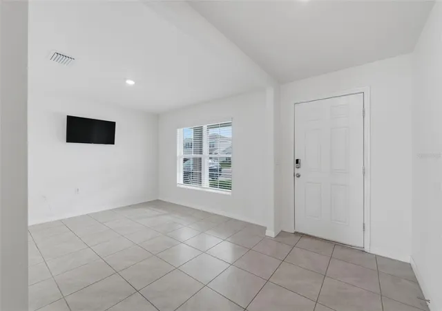 Photo 3 of Sale Pending at 7517 Gardner St, Brooksville, FL 34613 | MLS# W7883987 | Listing updated on 2026-09-15