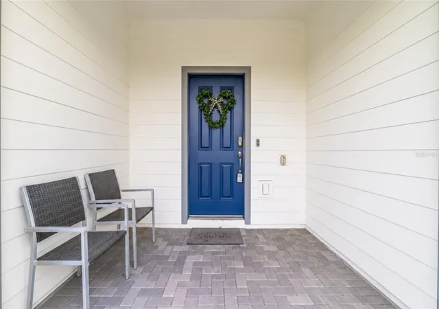 2nd image of 886 Paradise Dr, Davenport, FL 33897 | MLS# O6391623