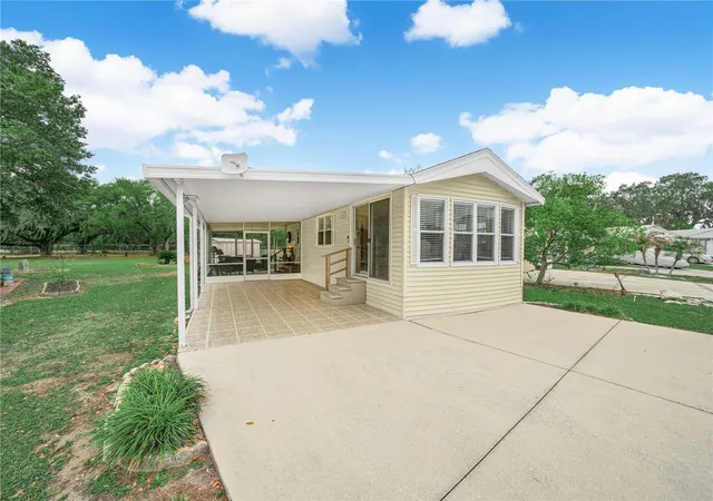 Photo 3 of Manufactured home for sale at 6 Silversides St, Lake Wales, FL 33898 | MLS# K4903352 | Listing updated on 2026-09-25