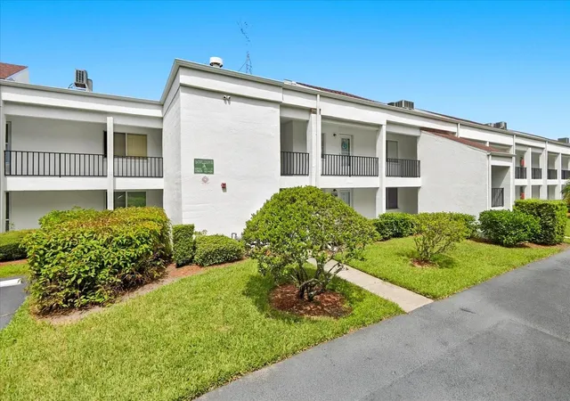 1st image of 2060 Marilyn St #211, Clearwater, FL 33765 | MLS# TB8487826