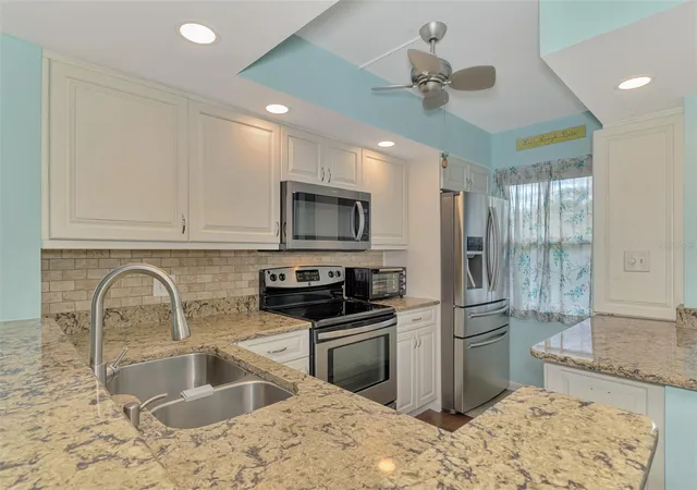 Photo 4 of Condo for sale at 433 Cerromar Ln #341, Venice, FL 34293 | MLS# A4686663 | Listing updated on 2026-08-05