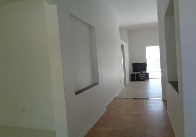 5th image of 6102 Savoy Cir, Lutz, FL 33558 | MLS# TB8487856