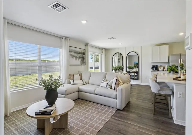 Photo 3 of Sale Pending at 2786 Adeline Ave, Winter Haven, FL 33881 | MLS# O6391683 | Listing updated on 2026-08-20