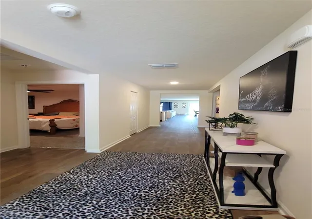 Photo 3 of Single family home for sale at 36 Ryarbor Dr, Palm Coast, FL 32164 | MLS# V4947980 | Listing updated on 2026-09-15