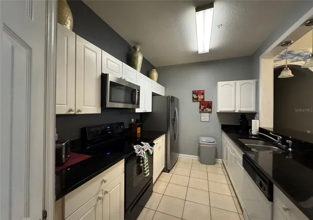 3rd image of 2305 Silver Palm Dr #302, Kissimmee, FL 34747 | MLS# S5146075